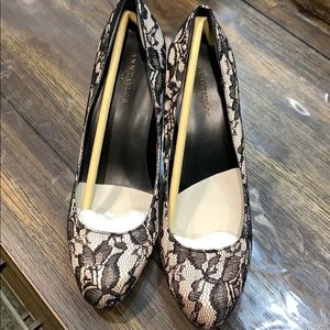 Ann Taylor black lace and pale pink high heels